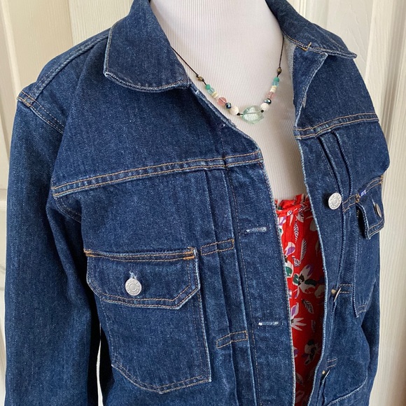 GUESS Denim Trucker Jacket ~ Medium Wash Blue Jean ~ Silver Buttons ~ XL - Picture 6 of 16